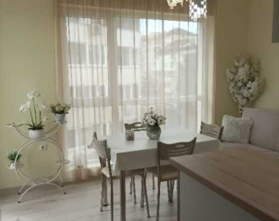 Двустаен апартамент в Варна, Гранд Мол Варна - 62 кв.м за 2017 €/кв.м - Снимка #1