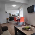 Дава се под наем Тристаен апартамент в Варна, Централна поща - 97 кв.м за 765 € - Снимка #1