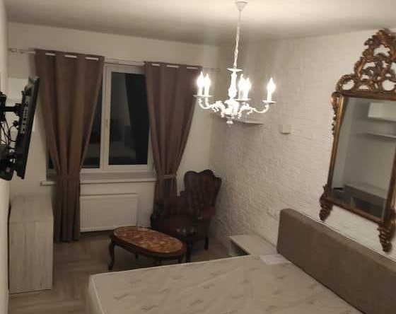 Дава се под наем Двустаен апартамент в София, Център - 49 кв.м за 350 € - Снимка #1