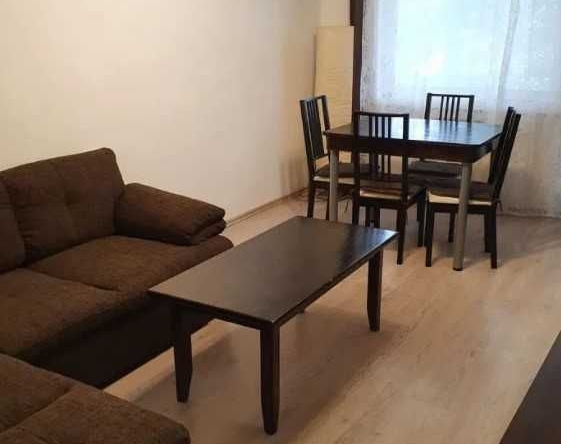 Дава се под наем Тристаен апартамент в Пловдив, Център - 76 кв.м за 224.4 € - Снимка #1