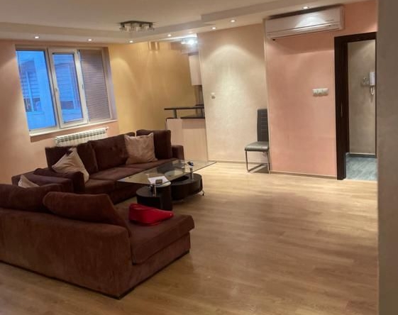 Дава се под наем Четиристаен апартамент в София, Овча купел - 140 кв.м за 750 € - Снимка #1