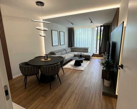 Дава се под наем Двустаен апартамент в София, Дианабад - 103 кв.м за 1100 € - Снимка #1