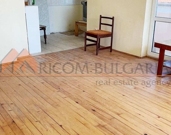 Етаж от къща в Варна, Виница - 130 кв.м за 1385 €/кв.м - Снимка #1