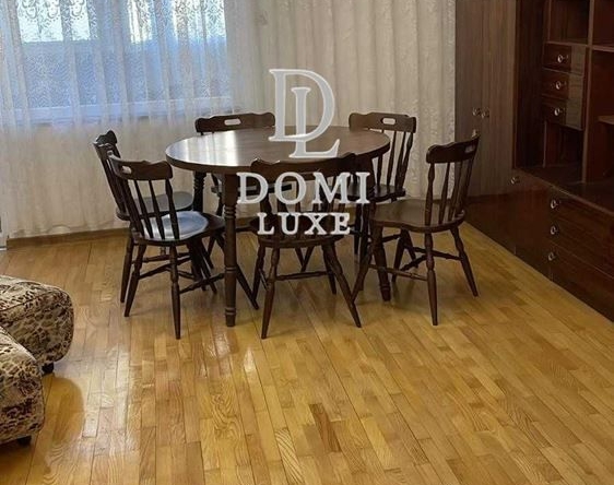 Тристаен апартамент в Варна, Победа - 105 кв.м за 1953 €/кв.м - Снимка #1