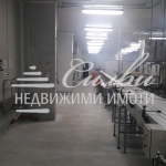 Дава се под наем Промишлена сграда в Шумен, Център - 3000 кв.м за 5100 € - Снимка #1