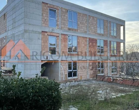 Тристаен апартамент в Варна, Виница - 78 кв.м за 1014 €/кв.м - Снимка #1