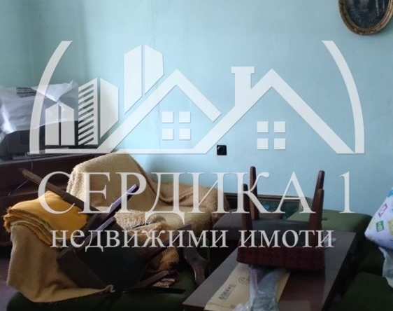 Къща в с. Джерман, Област Кюстендил - 400 кв.м за 160 €/кв.м - Снимка #1