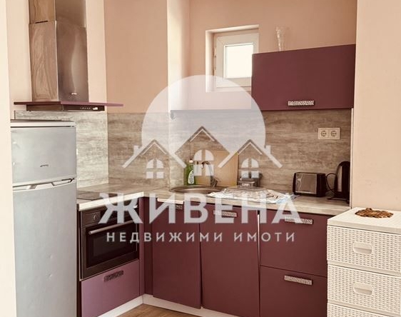 Дава се под наем Двустаен апартамент в к.к. Св.Св. Константин и Елена - 88 кв.м за 767.55 € - Снимка #1