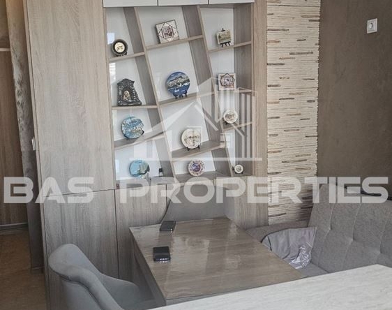 Тристаен апартамент в София, Разсадника - 65 кв.м за 1726 €/кв.м - Снимка #1