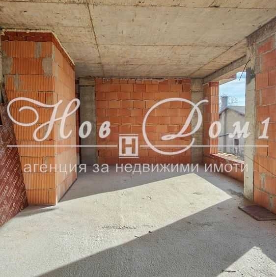Едностаен апартамент в Варна, Колхозен пазар - 41 кв.м за 936 €/кв.м - Снимка #1