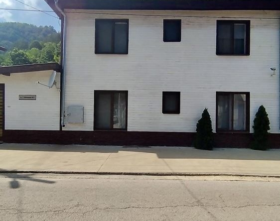 Къща в с. Чифлик, Област Ловеч - 333 кв.м за 398 €/кв.м - Снимка #1