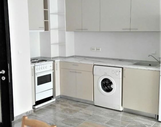 Дава се под наем Тристаен апартамент в София, Света Троица - 89 кв.м за 668.1 € - Снимка #1
