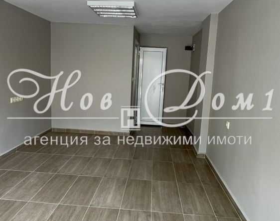 Магазин в Варна, Лятно кино Тракия - 20 кв.м за 7 €/кв.м - Снимка #1