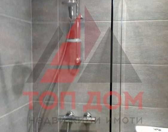 Дава се под наем Двустаен апартамент в Варна, м-т Траката - 60 кв.м за 484.5 € - Снимка #1