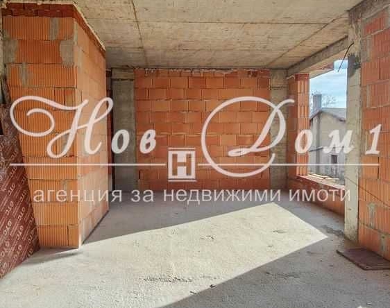 Едностаен апартамент в Варна, Колхозен пазар - 41 кв.м за 1658 €/кв.м - Снимка #1