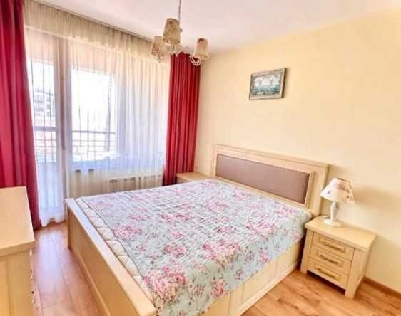 Дава се под наем Двустаен апартамент в София, Витоша - 75 кв.м за 747.66 € - Снимка #1