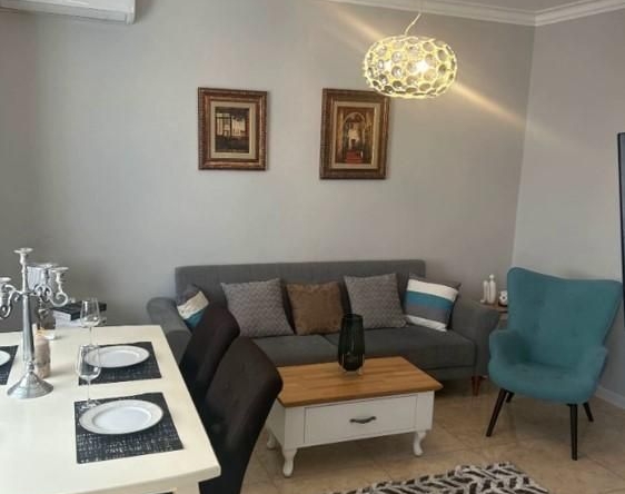 Дава се под наем Двустаен апартамент в София, Център - 50 кв.м за 750 € - Снимка #1