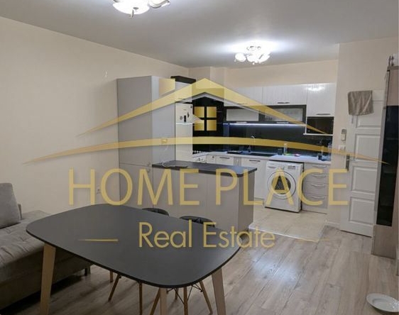 Дава се под наем Тристаен апартамент в Варна, Възраждане 1 - 87 кв.м за 561 € - Снимка #1