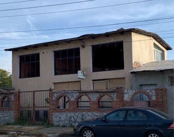 Дава се под наем Промишлена сграда в Славяново - 490 кв.м за 55000 € - Снимка #1