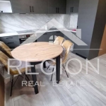 Дава се под наем Двустаен апартамент в к.к. Св.Св. Константин и Елена - 50 кв.м за 637.5 € - Снимка #1