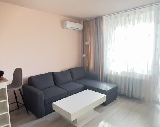 Дава се под наем Двустаен апартамент в Пловдив, Кършияка - 54 кв.м за 408 € - Снимка #1