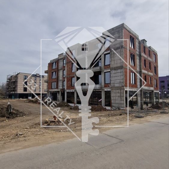 Двустаен апартамент в Пловдив, Остромила - 68 кв.м за 1362 €/кв.м - Снимка #1