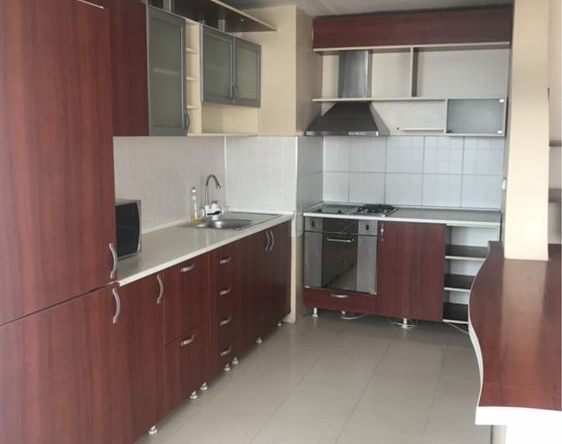 Дава се под наем Тристаен апартамент в Разград, Лудогорие - 98 кв.м за 306 € - Снимка #1
