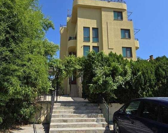 Хотел в Приморско - 1180 кв.м за 932 €/кв.м - Снимка #1