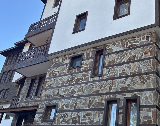 Дава се под наем Едностаен апартамент в к.к. Пампорово - 60 кв.м за 75 € - Снимка #1