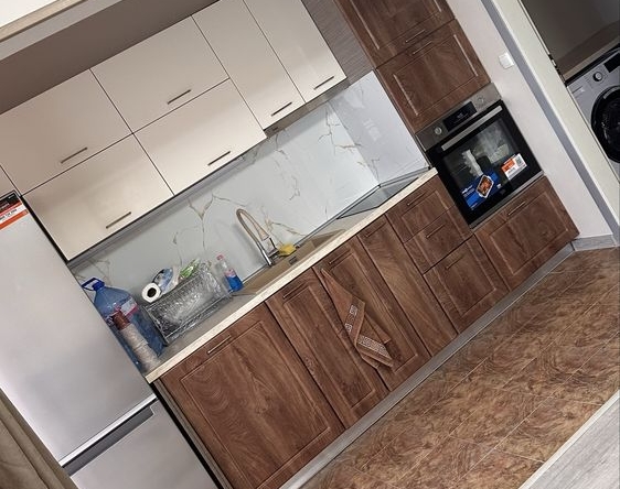 Дава се под наем Тристаен апартамент в Свиленград - 110 кв.м за 663 € - Снимка #1