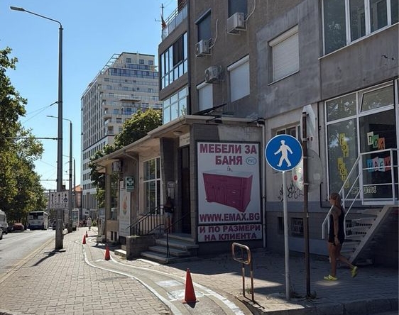 Гараж / Паркомясто в Варна, Морска градина - 18 кв.м за 3056 €/кв.м - Снимка #1