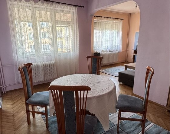 Дава се под наем Тристаен апартамент в София, Медицинска академия - 100 кв.м за 800 € - Снимка #1