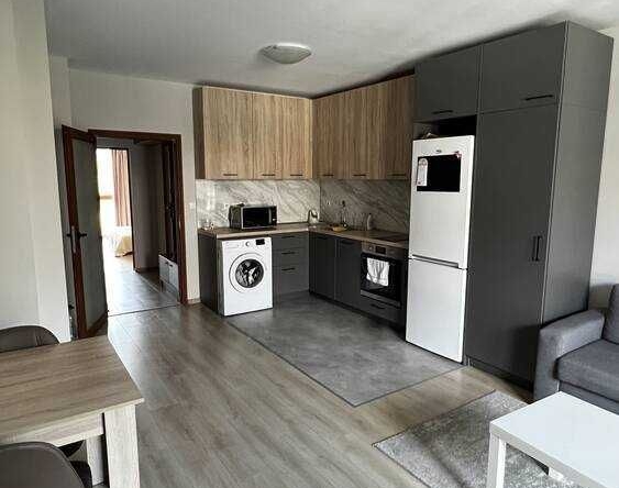 Дава се под наем Двустаен апартамент в Бургас, Възраждане - 60 кв.м за 510 € - Снимка #1