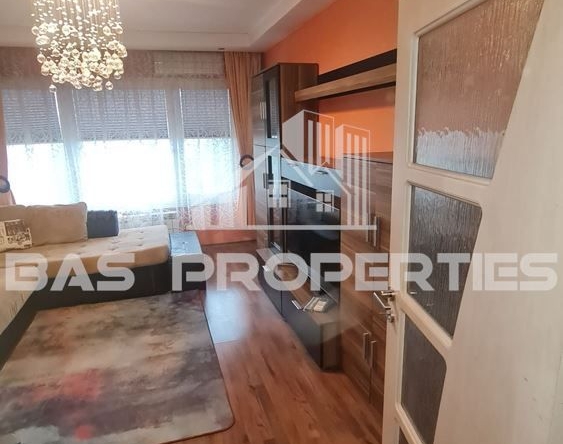 Тристаен апартамент в София, Слатина - 80 кв.м за 2813 €/кв.м - Снимка #1