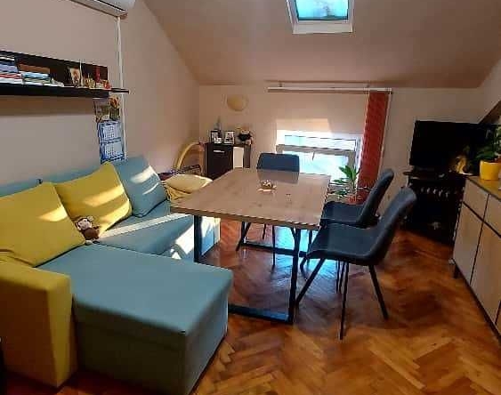 Тристаен апартамент в Хасково, Център - 67 кв.м за 1145 €/кв.м - Снимка #1