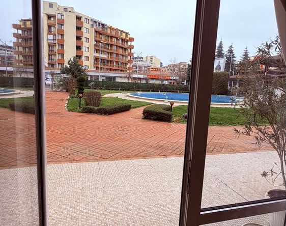 Дава се под наем Едностаен апартамент в к.к. Слънчев бряг - 50 кв.м за 2992.17 € - Снимка #1