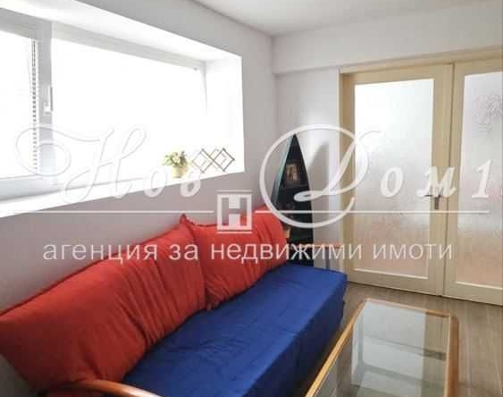 Дава се под наем Двустаен апартамент в Варна, Спортна зала - 42 кв.м за 398.82 € - Снимка #1