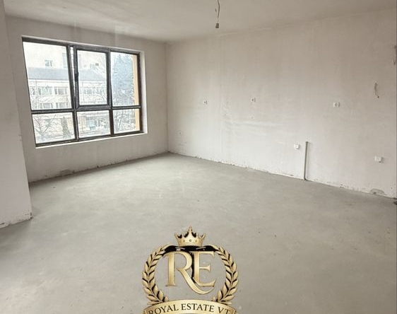 Тристаен апартамент в Велико Търново, Център - 127 кв.м за 723 €/кв.м - Снимка #1