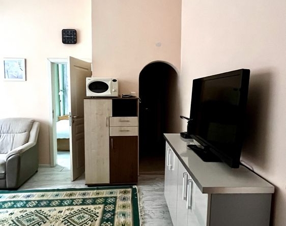 Дава се под наем Двустаен апартамент в Поморие - 40 кв.м за 250 € - Снимка #1