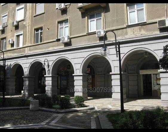 Тристаен апартамент в Димитровград - 74 кв.м за 566 €/кв.м - Снимка #1