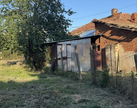 Къща в Кубрат - 150 кв.м за 202 €/кв.м - Снимка #1