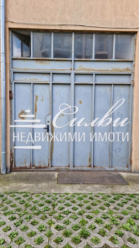 Гараж / Паркомясто в Шумен, Център - 13 кв.м за 1500 €/кв.м - Снимка #1