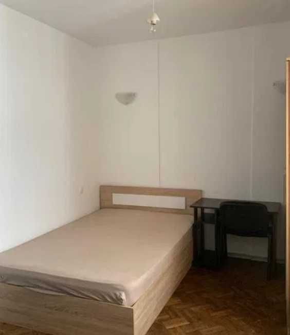 Дава се под наем Едностаен апартамент в Пловдив, Каменица 2 - 30 кв.м за 153 € - Снимка #1