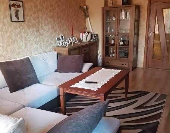 Тристаен апартамент в Перник, Изток - 88 кв.м за 1137 €/кв.м - Снимка #1