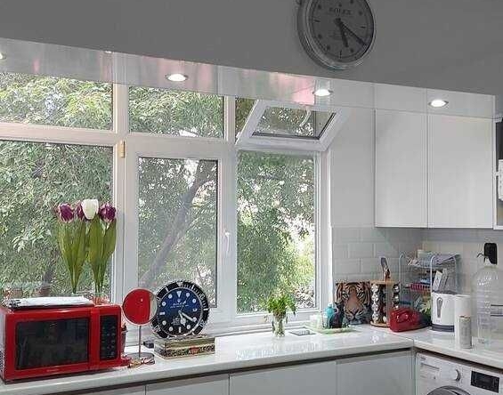 Двустаен апартамент в Бургас, Братя Миладинови - 65 кв.м за 2616 €/кв.м - Снимка #1