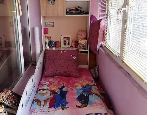 Дава се под наем Двустаен апартамент в Пловдив, Изгрев - 65 кв.м за 224.4 € - Снимка #1