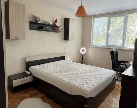 Дава се под наем Двустаен апартамент в София, Толстой - 50 кв.м за 450 € - Снимка #1