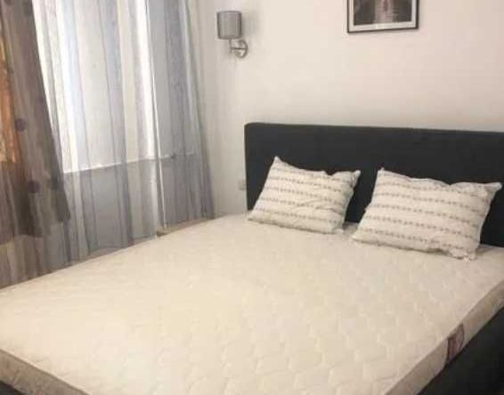 Дава се под наем Двустаен апартамент в Пловдив, Център - 58 кв.м за 178.5 € - Снимка #1