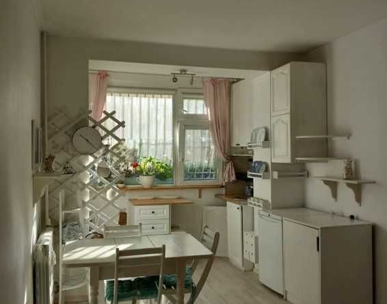 Тристаен апартамент в София, Света Троица - 63 кв.м за 2413 €/кв.м - Снимка #1