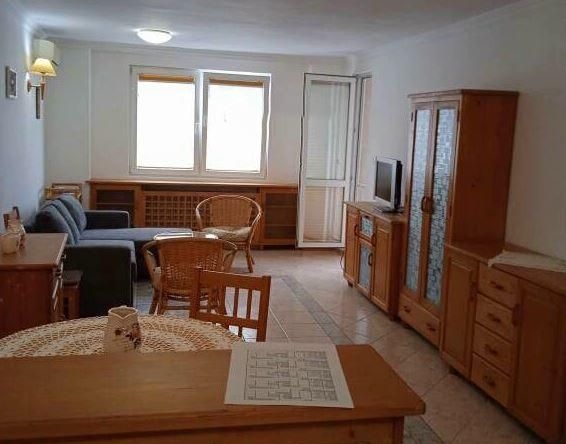 Дава се под наем Двустаен апартамент в Бургас, Лазур - 62 кв.м за 408 € - Снимка #1